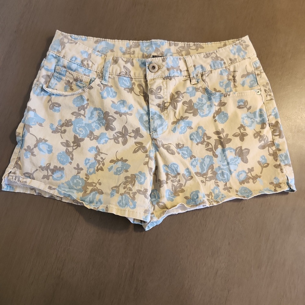 Faded Glory Women's Size 12 Floral Shorts Tropical Denim Beige Blue Boho